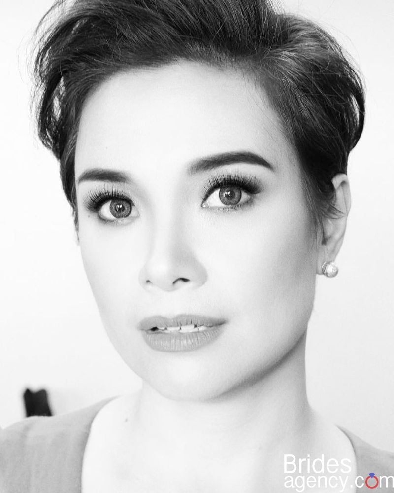 Lea Salonga black and white portrait