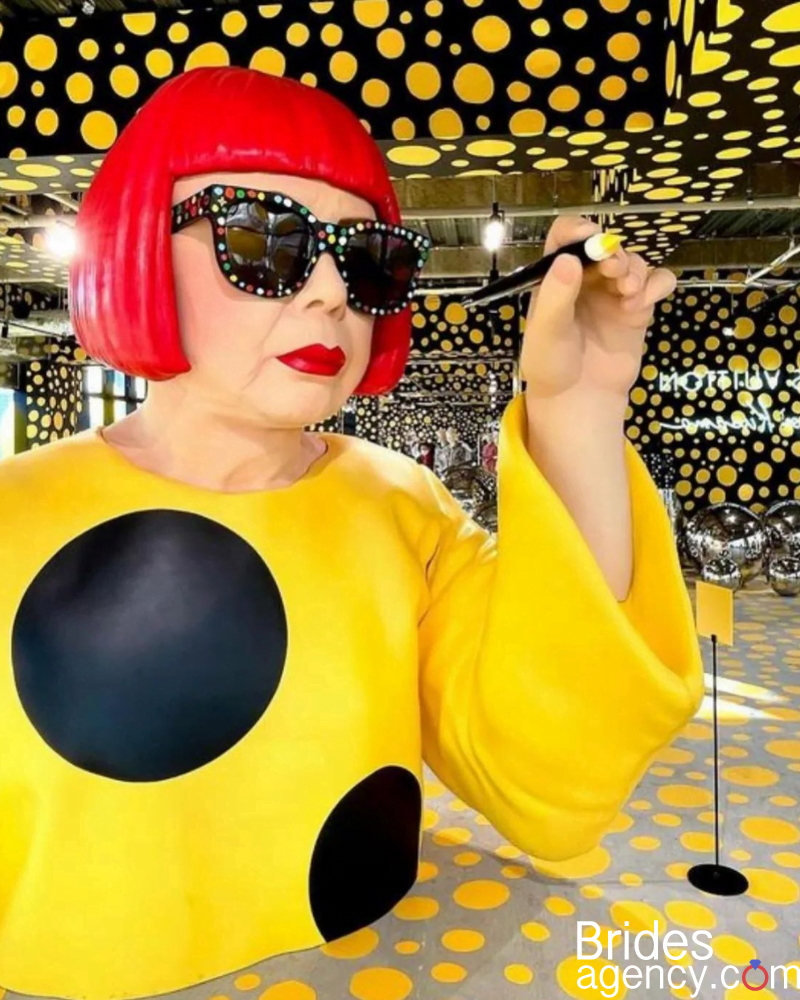 Surrealist Yayoi Kusama