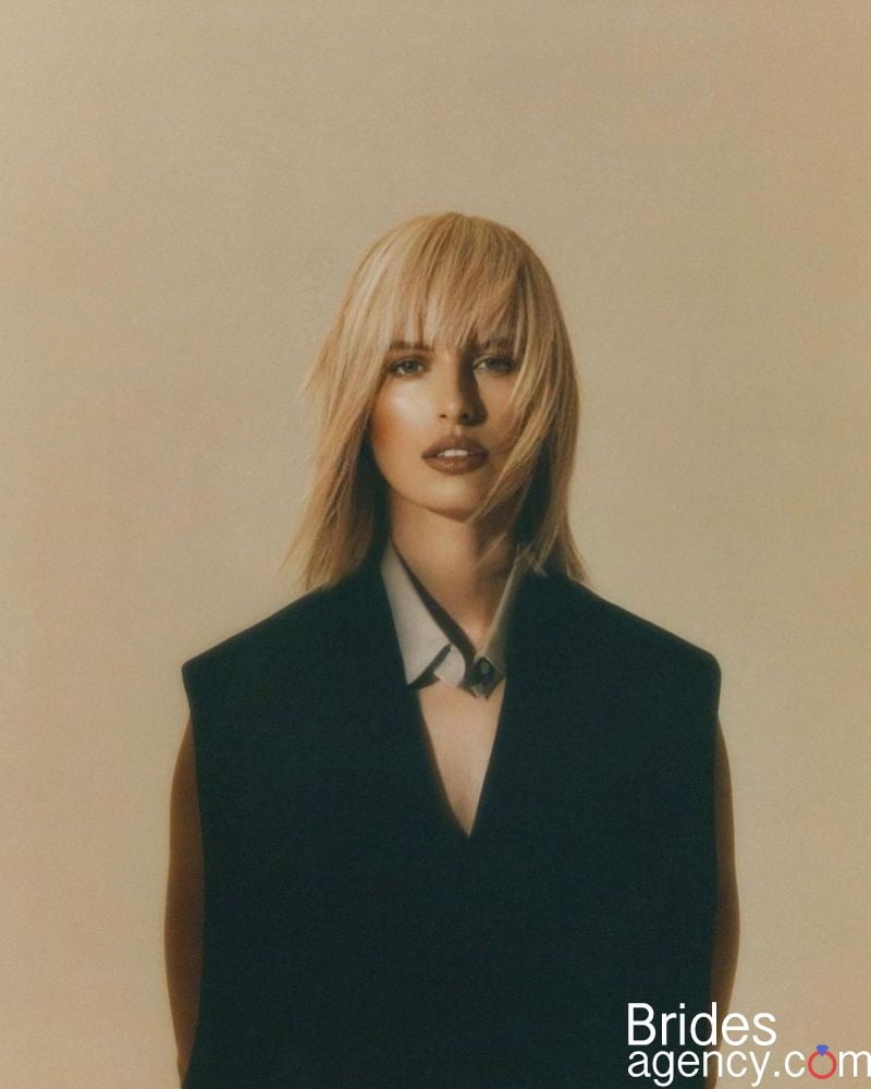 Karolina Kurkova in a black jacket
