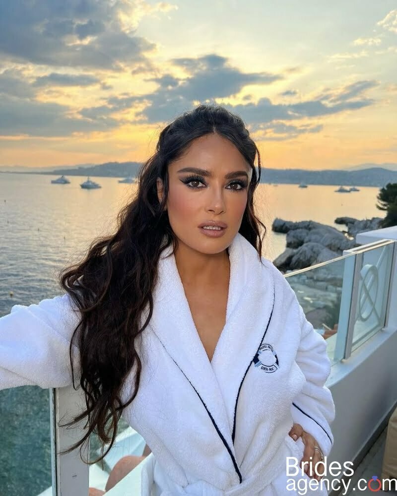 Salma Hayek wearing bathrobe