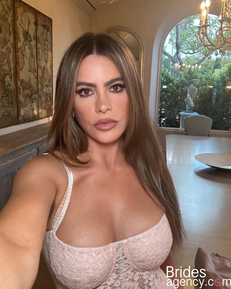 Sofia Vergara selfie