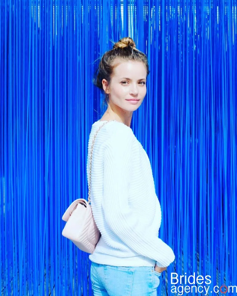 Heidi Johnsen photo on a blue background