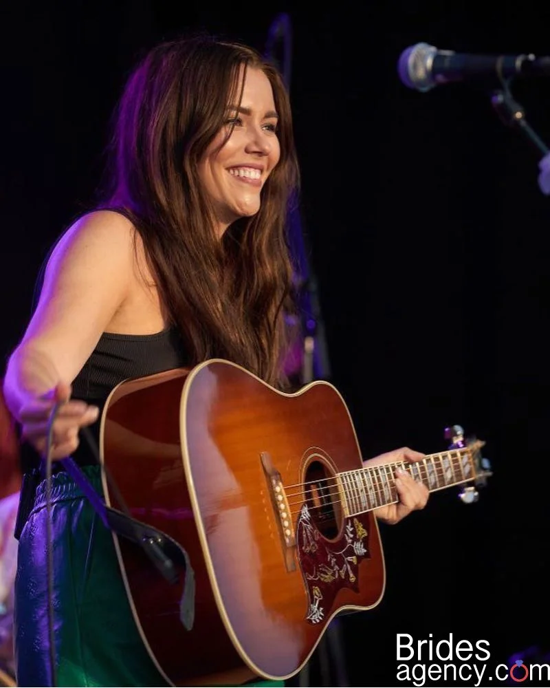 Marion Raven performs in concert