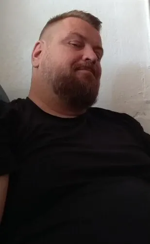 George Profile image 3