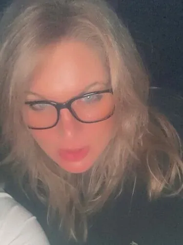 Naomi Profile image 3