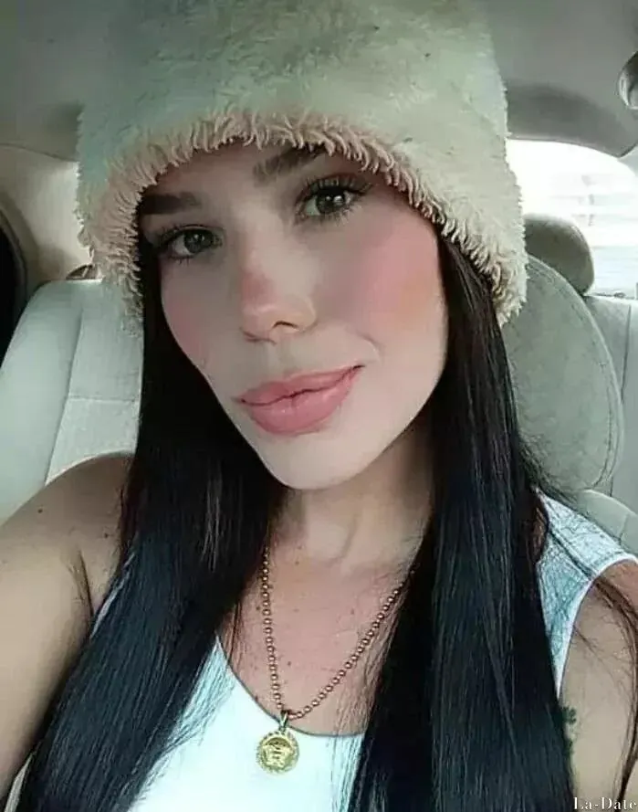 Anna Profile image 3