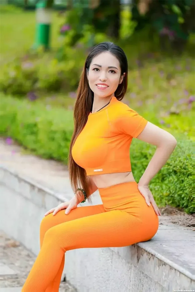 Anna Profile image 6