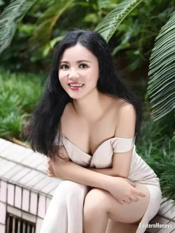 Viktoria Profile image 1