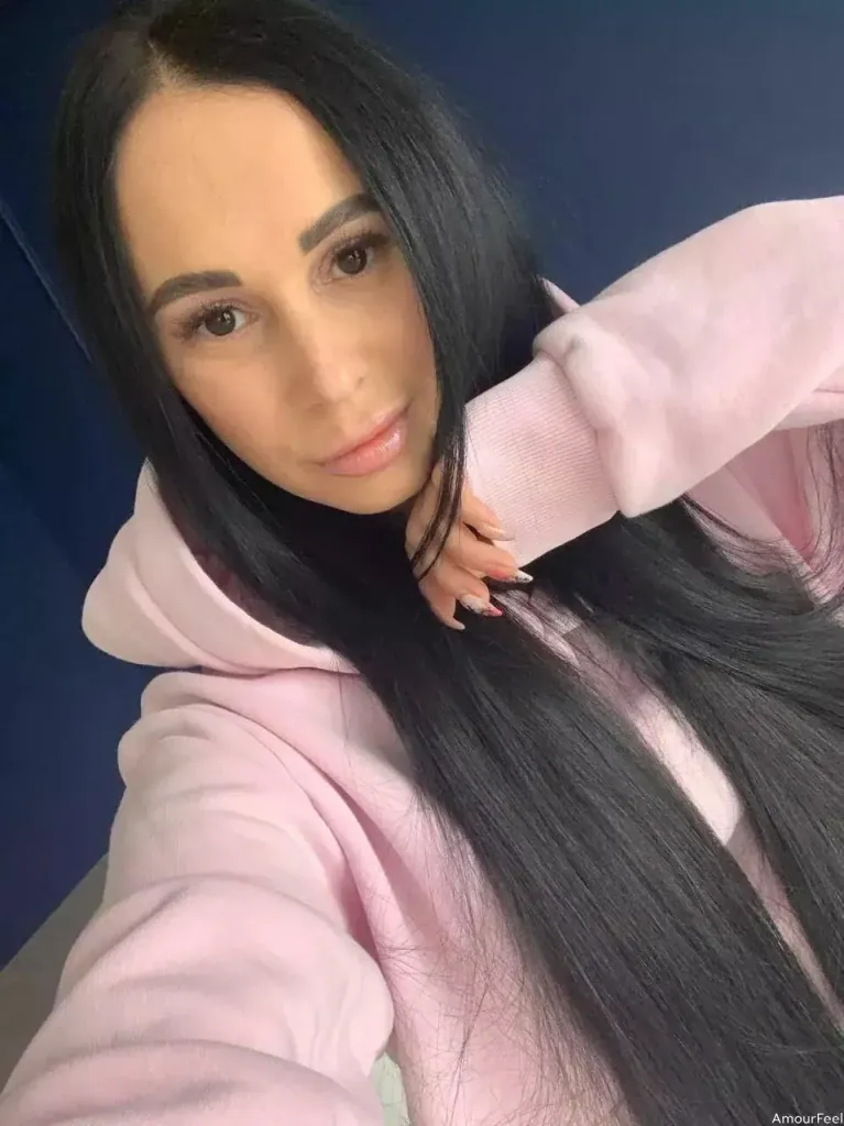Yelizaveta Profile image 9