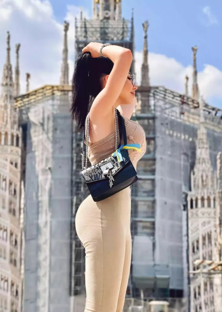 Darya Profile image 9