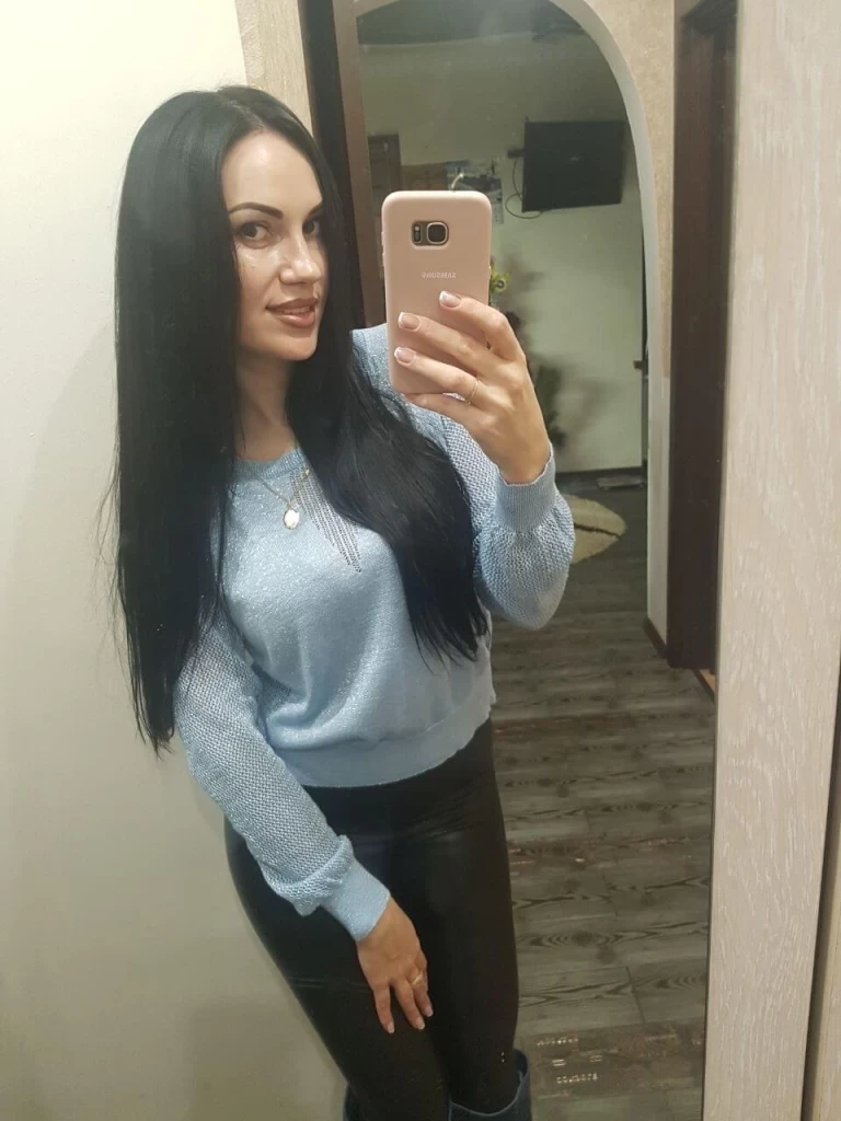 Oksana Profile image 16