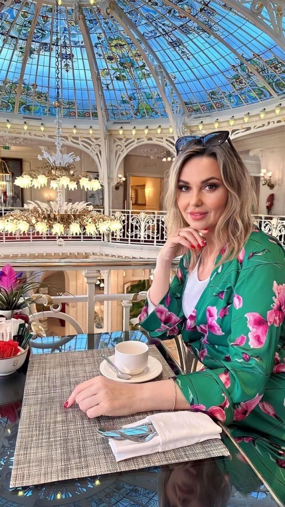 Natalia Profile image 8