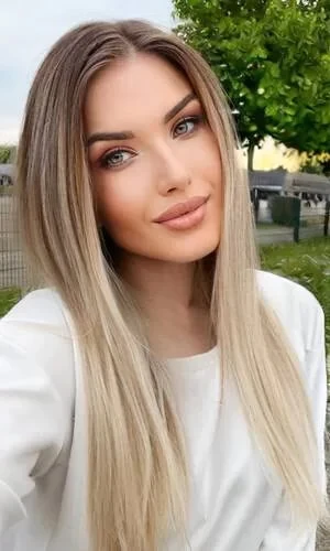 Olena Profile image 5