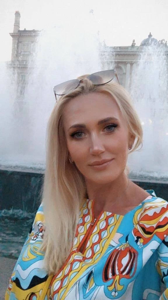 Oksana Profile image 4