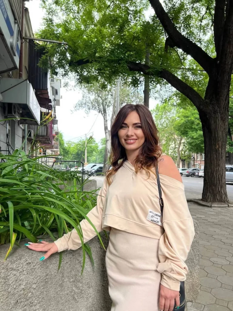 Iryna Profile image 9