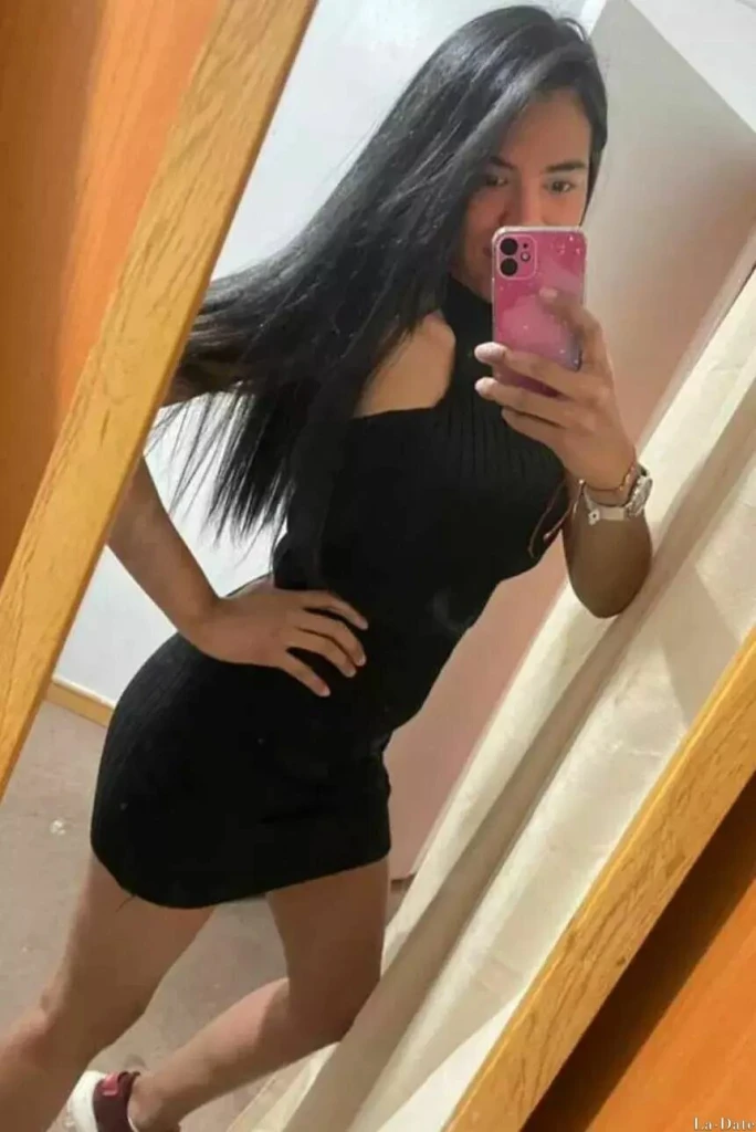 Andrea Profile image 2