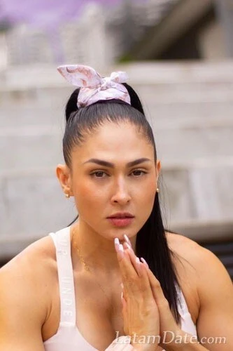 Yuli Profile image 2