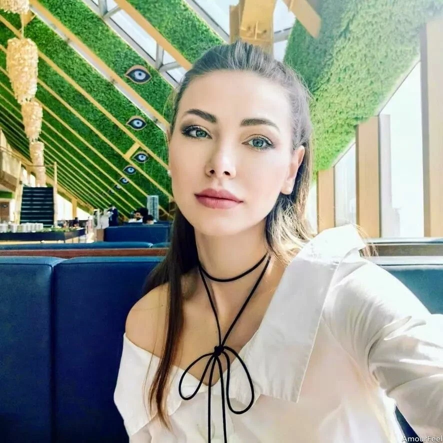 Angelina Profile image 4