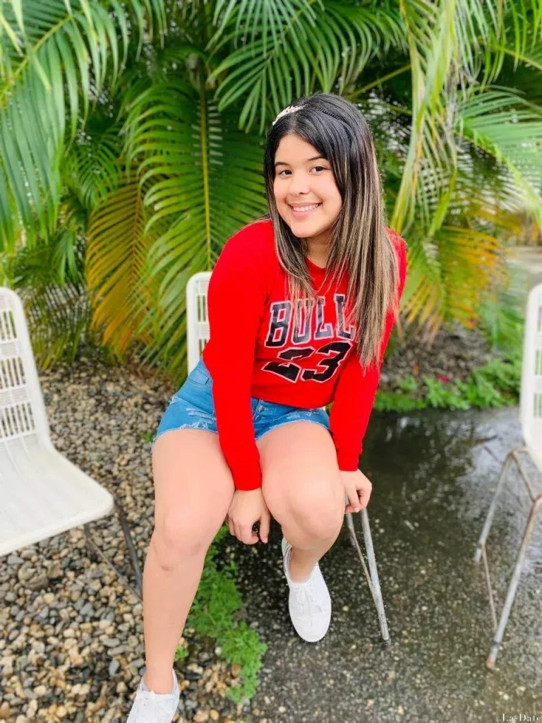 Cherlin Profile image 4