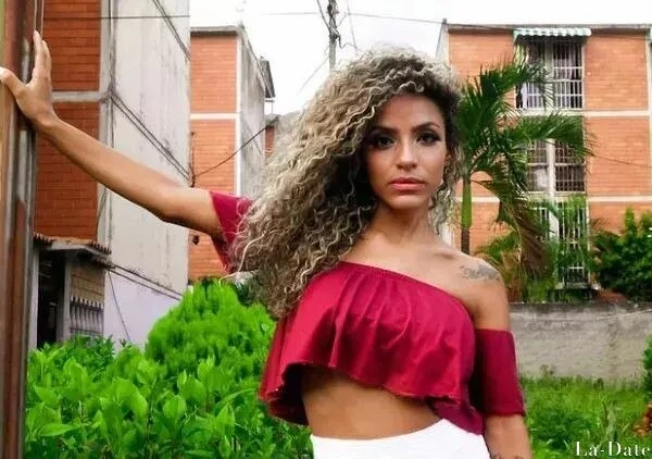 Yrania Profile image 1