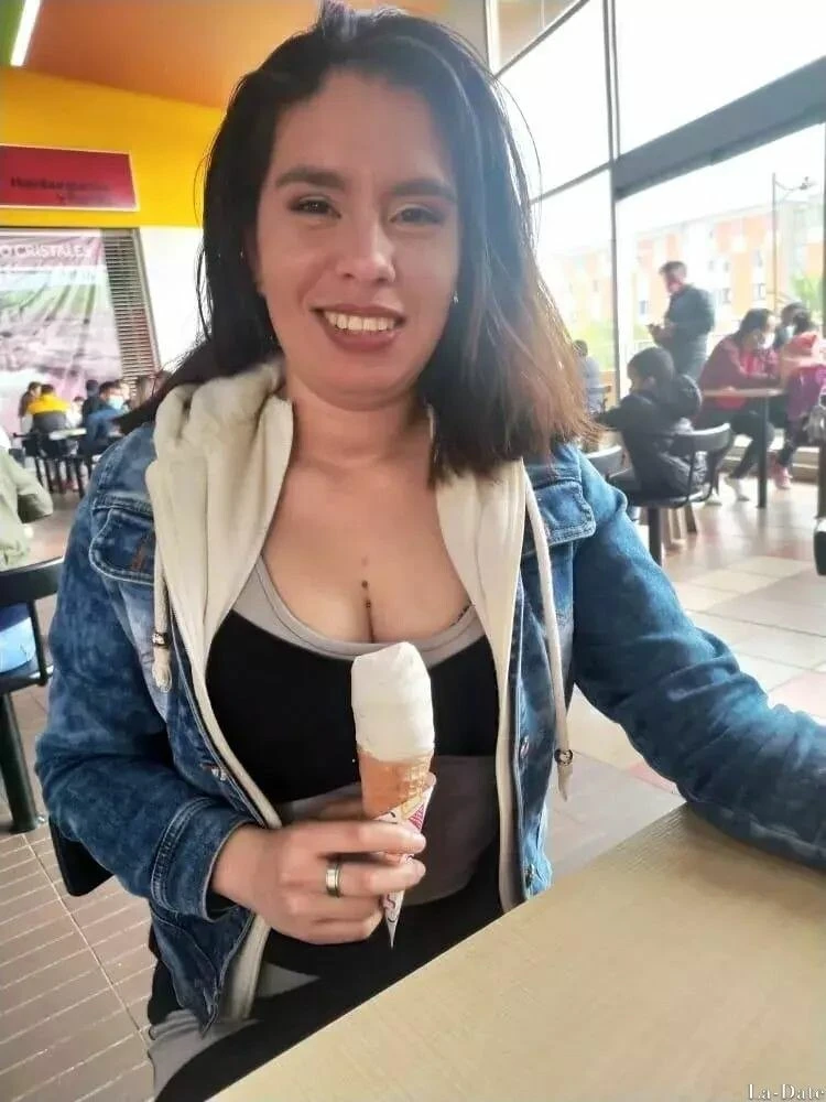 Yuri Profile image 4