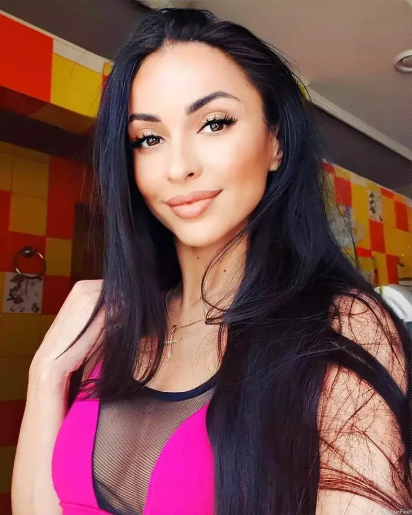 Viktoriya Profile image 9