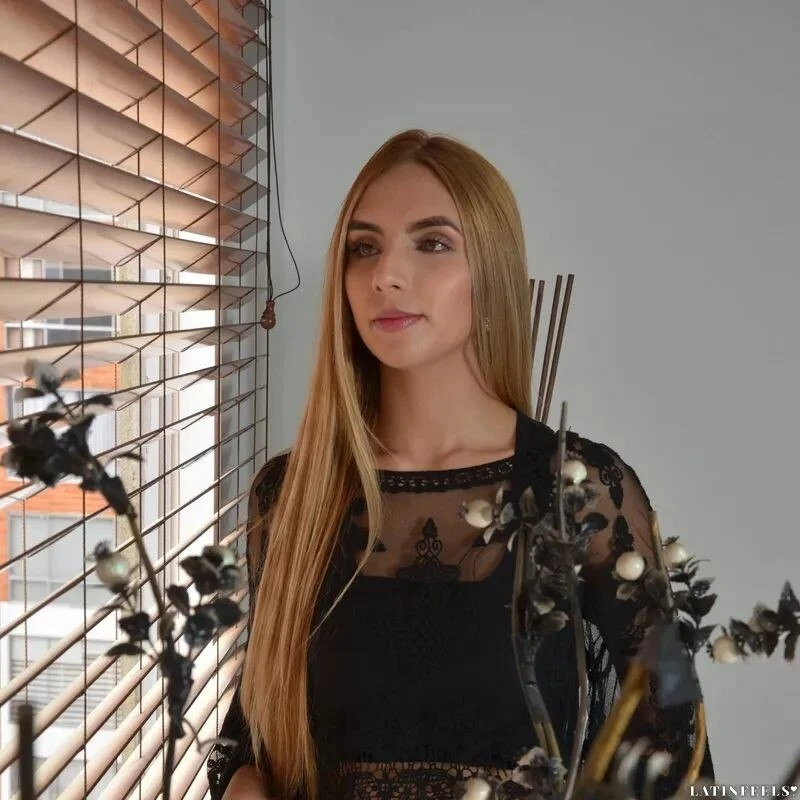 Mariana Profile image 3