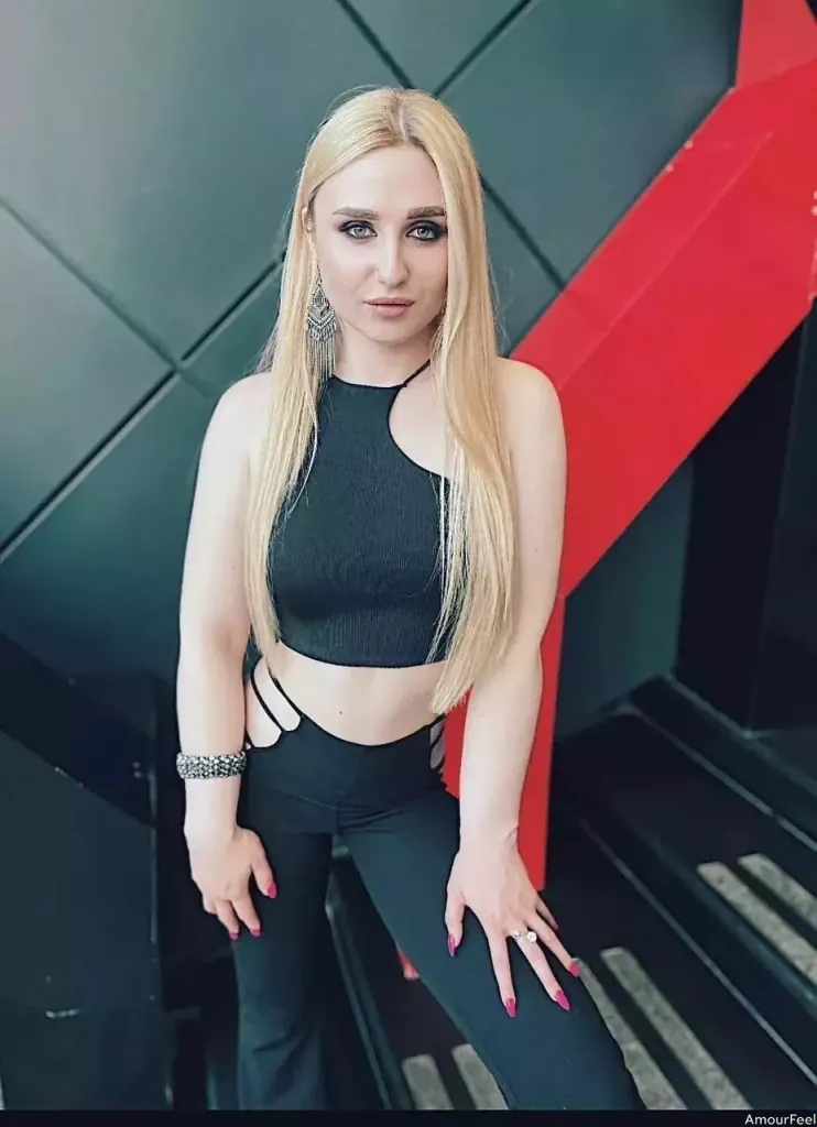 Ella Profile image 9