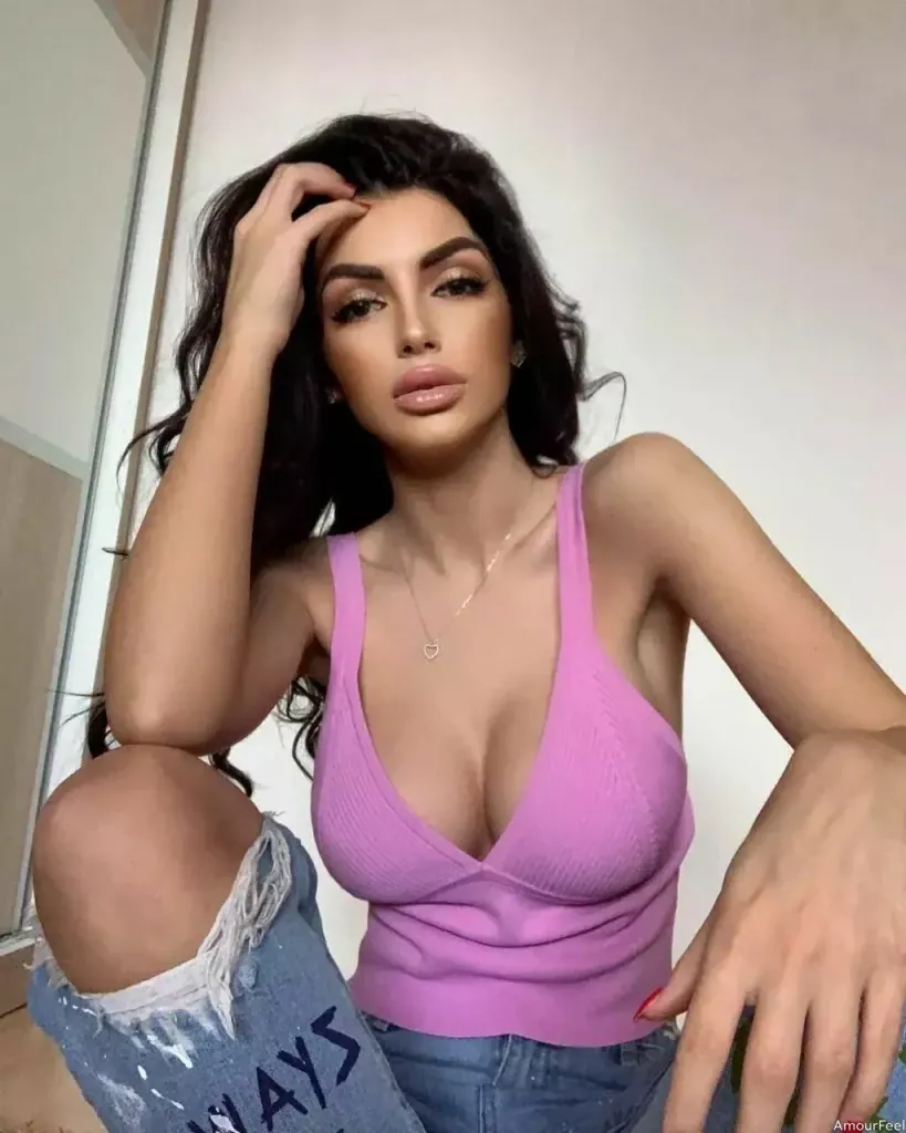 Mia Profile image 5