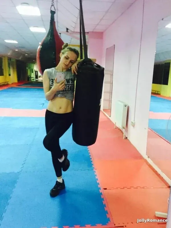 Elena Profile image 3