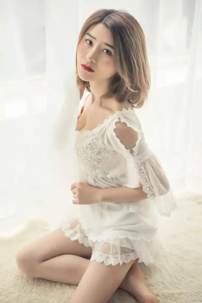 Alina Profile image 3
