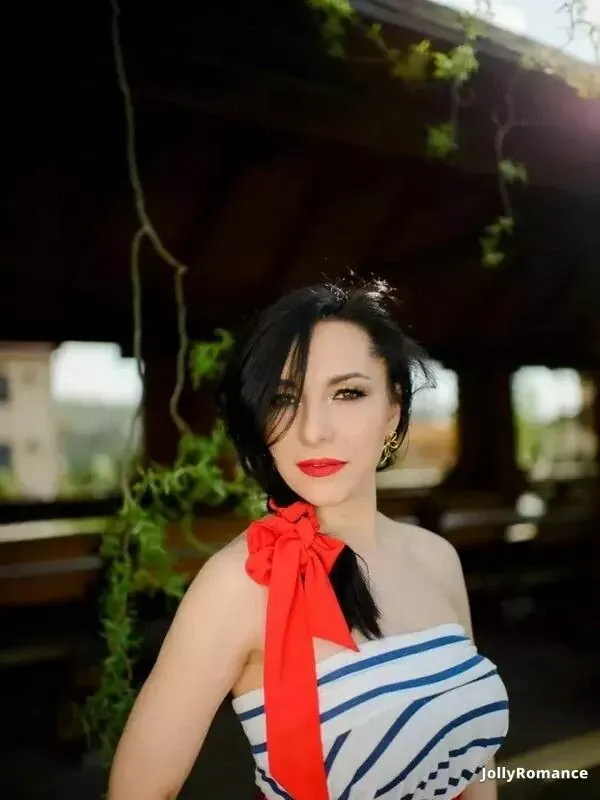 Irina Profile image 3