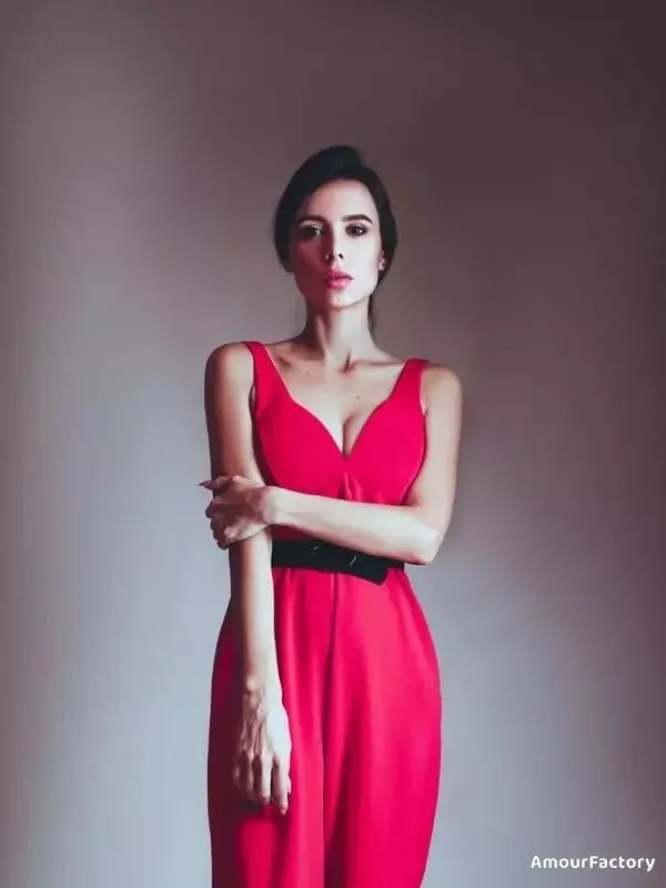 Karina Profile image 5