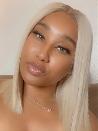Denise Profile image 1
