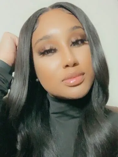 Denise Profile image 2