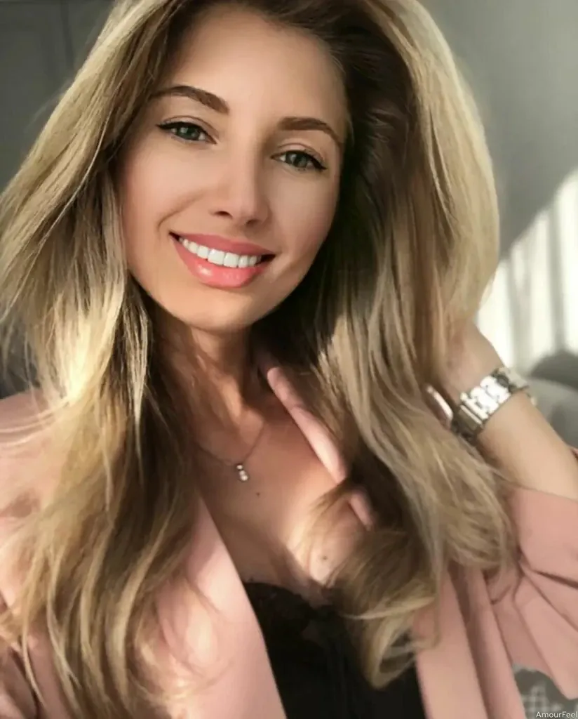 Ebba Profile image 8