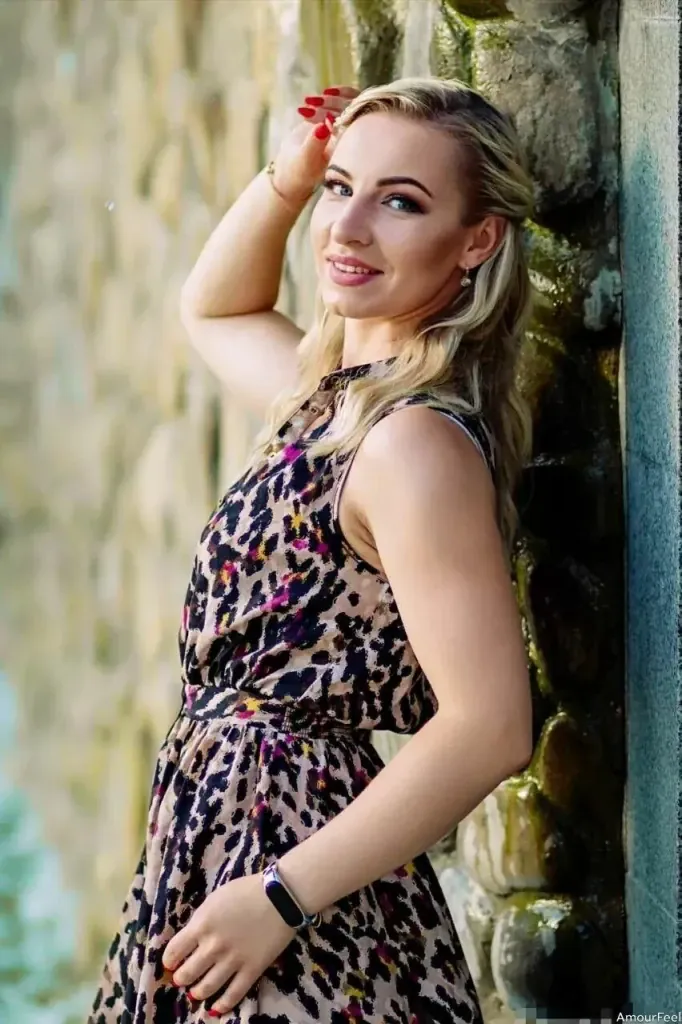 Anna Profile image 9