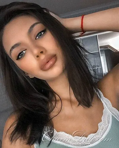 Ekaterina Profile image 3