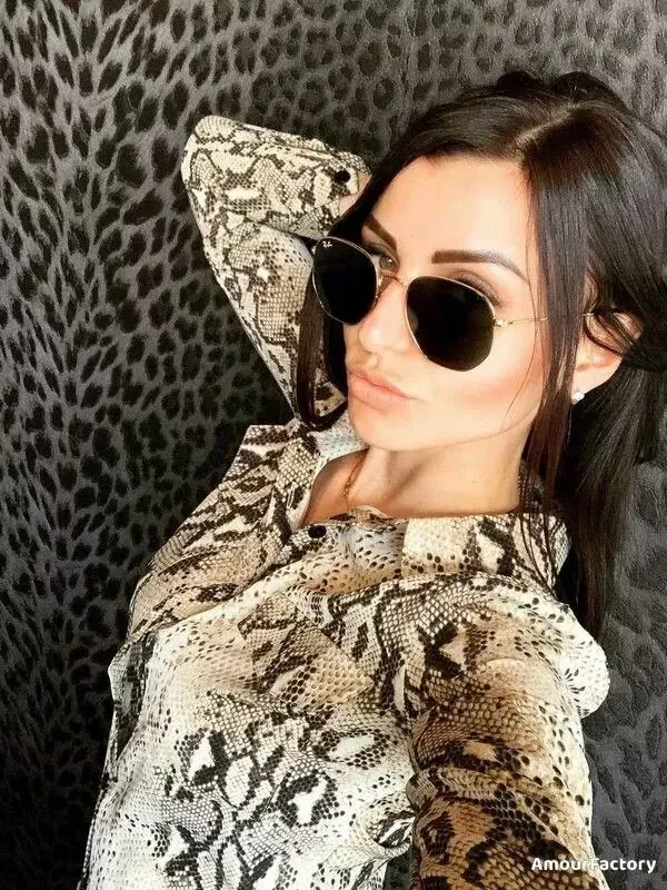 Regina Profile image 3