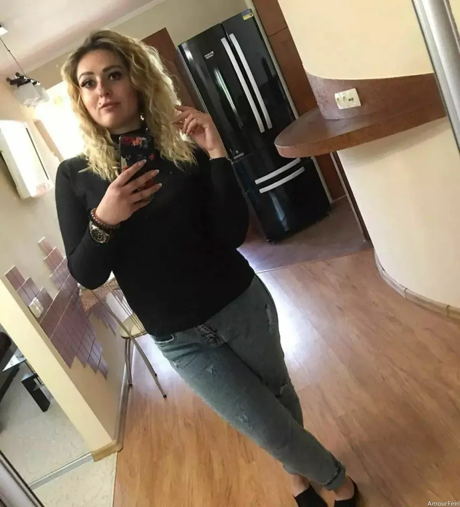 Regina Profile image 9