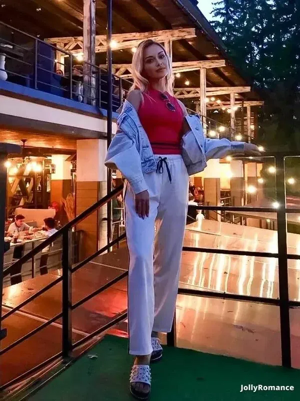 Nadezhda Profile image 5