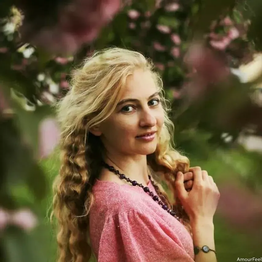 Alina Profile image 9