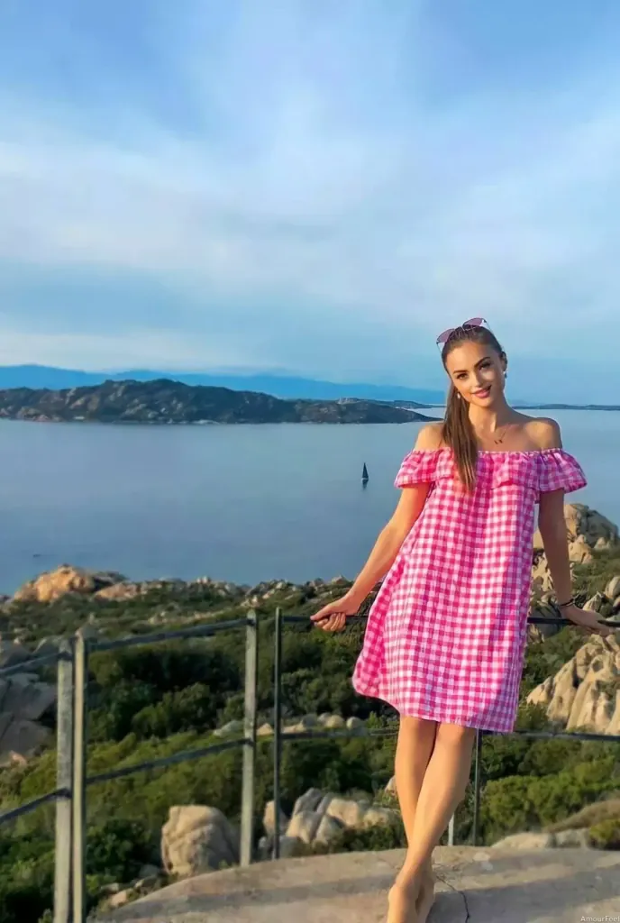 Lyudmila Profile image 7