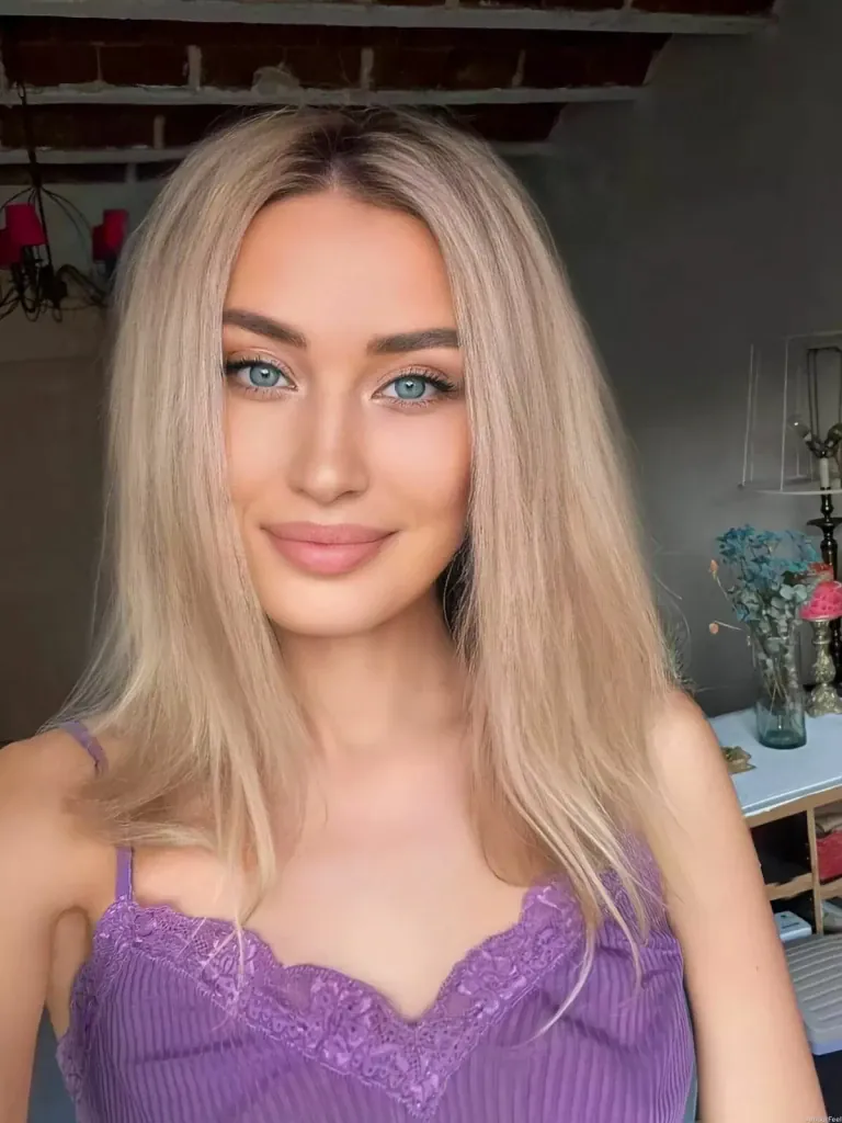 Lea Profile image 5