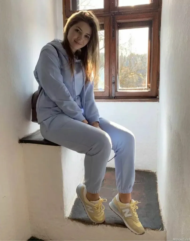 Alisa Profile image 9