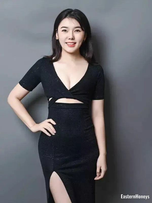 Yulia Profile image 4