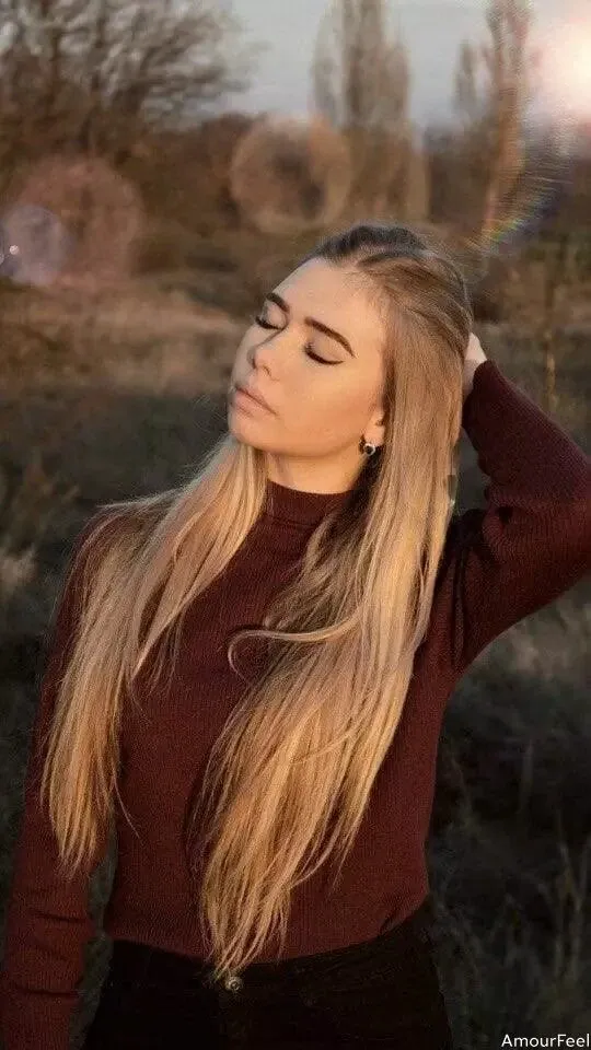 Karyna Profile image 8