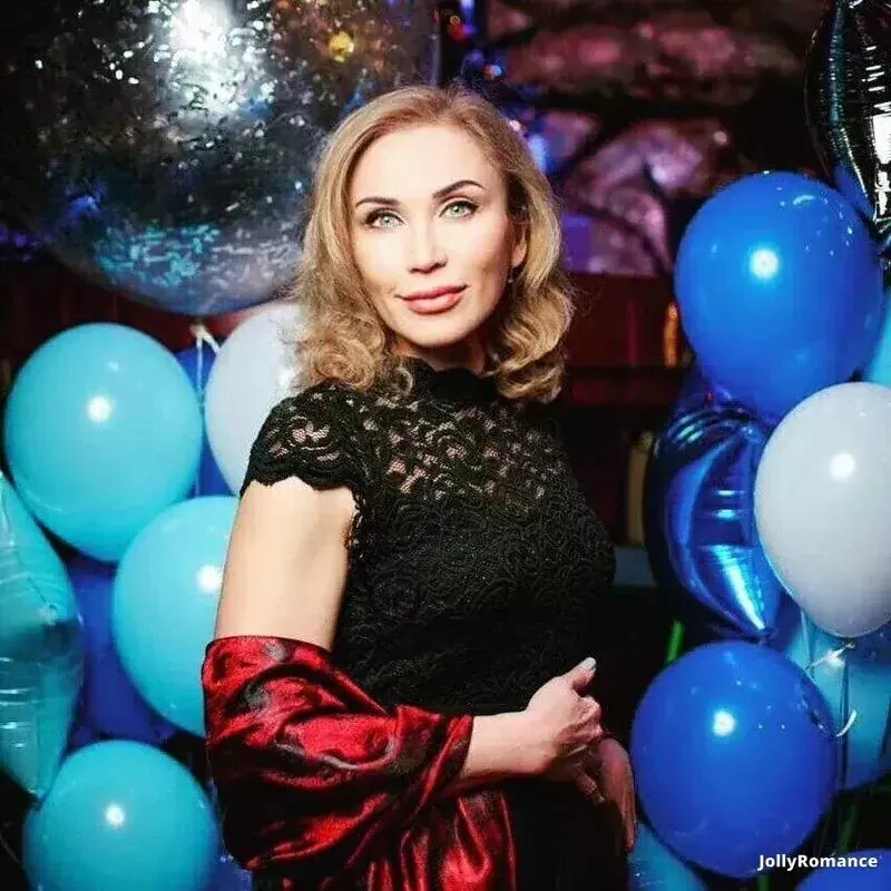 Ludmila Profile image 8