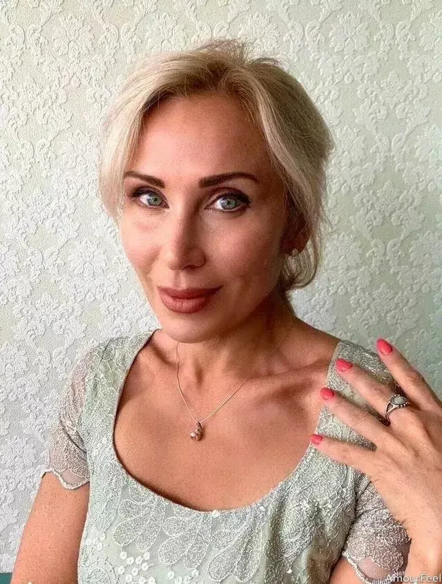 Ludmila Profile image 6