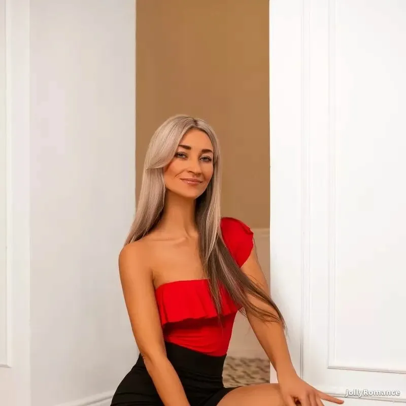 Olivia Profile image 5